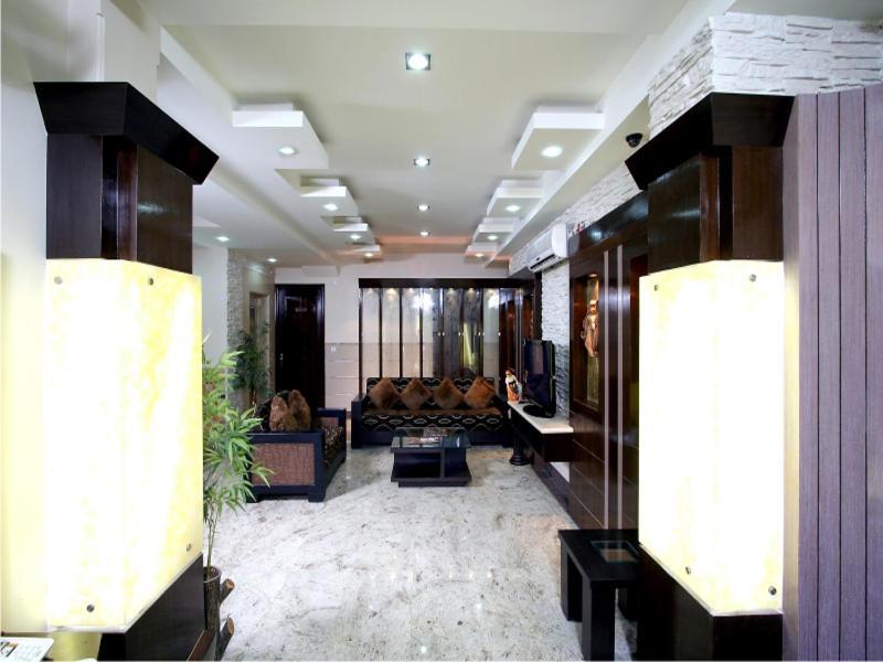 Hotel Tjs Grand Delhi  Inreriör bild